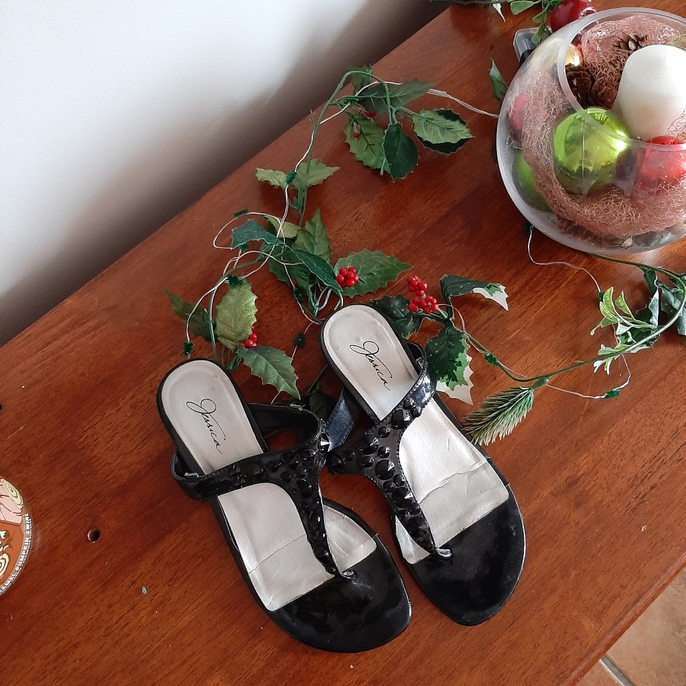 Black sandals